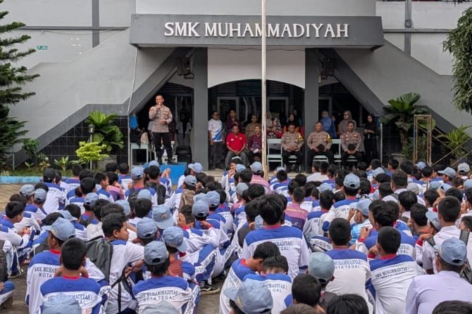 Cegah Gesekan Antar Pelajar, Polsek Tegal Timur Gagas Pembinaan Bersama SMK Mutu dan YPT