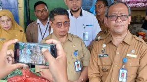 Sekda Padangsidimpuan Turun ke Pasar, Pantau Harga Beras, Cabai, dan Minyak Goreng