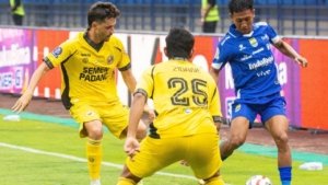 Beckham Putra dan Adam Przybek Masih Diragukan Hadapi Borneo FC