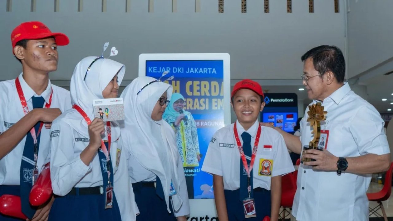 Bank Jakarta Sukses Raih KEJAR Award 2025, Dorong Literasi Keuangan Pelajar