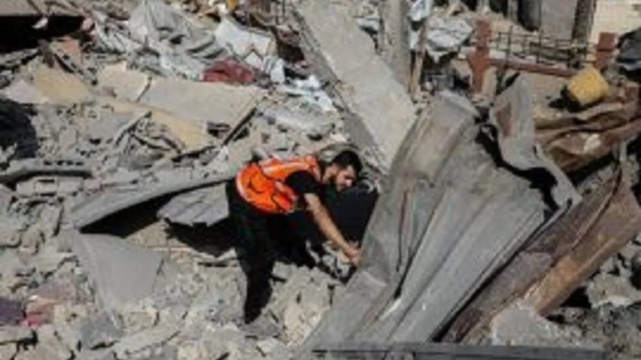 Serangan Brutal Israel Picu Eksodus Massal Warga Gaza