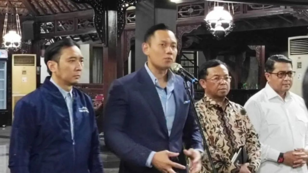 AHY Soroti Kerusuhan Surabaya dan Ancaman bagi Investor