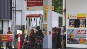 Harga BBM Shell V-Power Kini Rp13.140 per Liter