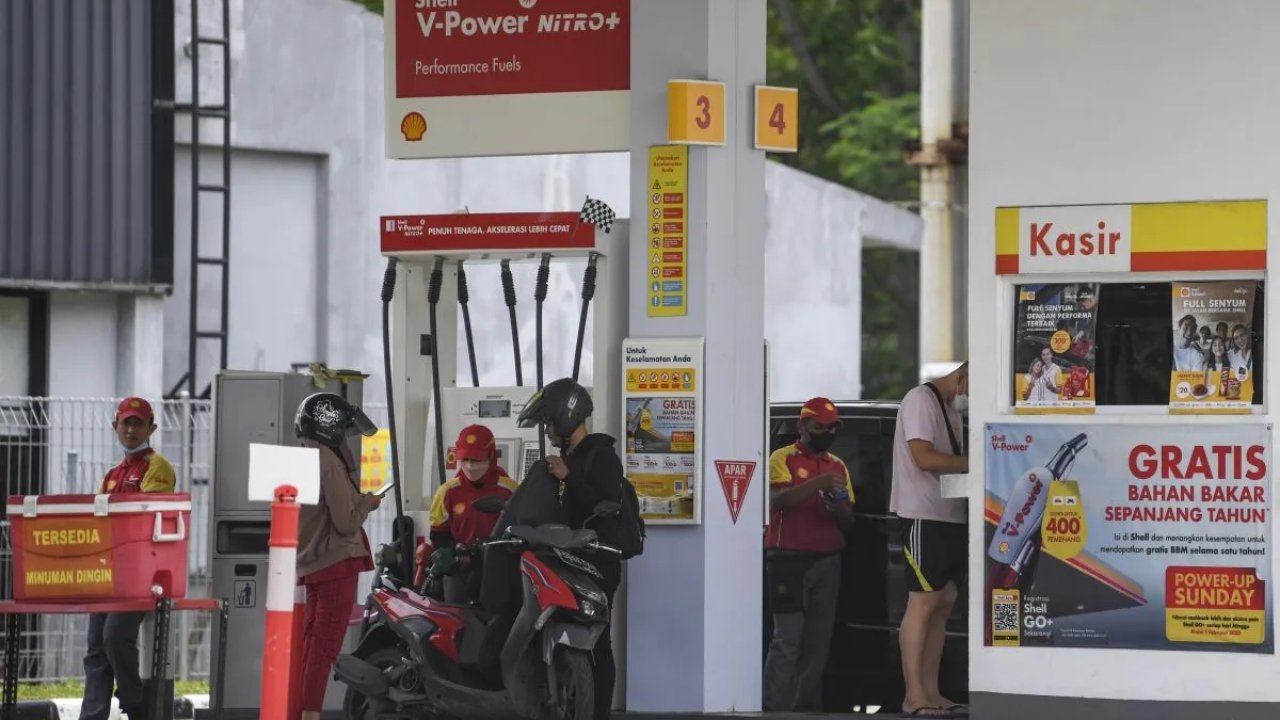 Harga BBM Shell V-Power Kini Rp13.140 per Liter