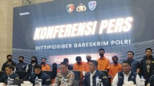 Polri Tangkap Pasutri yang Hasut Massa Geruduk Rumah Ahmad Sahroni Lewat Medsos