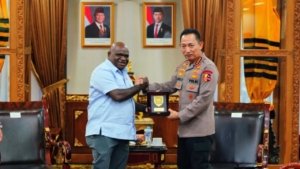 Menteri HAM Natalius Pigai Temui Kapolri, Tegaskan Penanganan Demo Harus Junjung Tinggi HAM