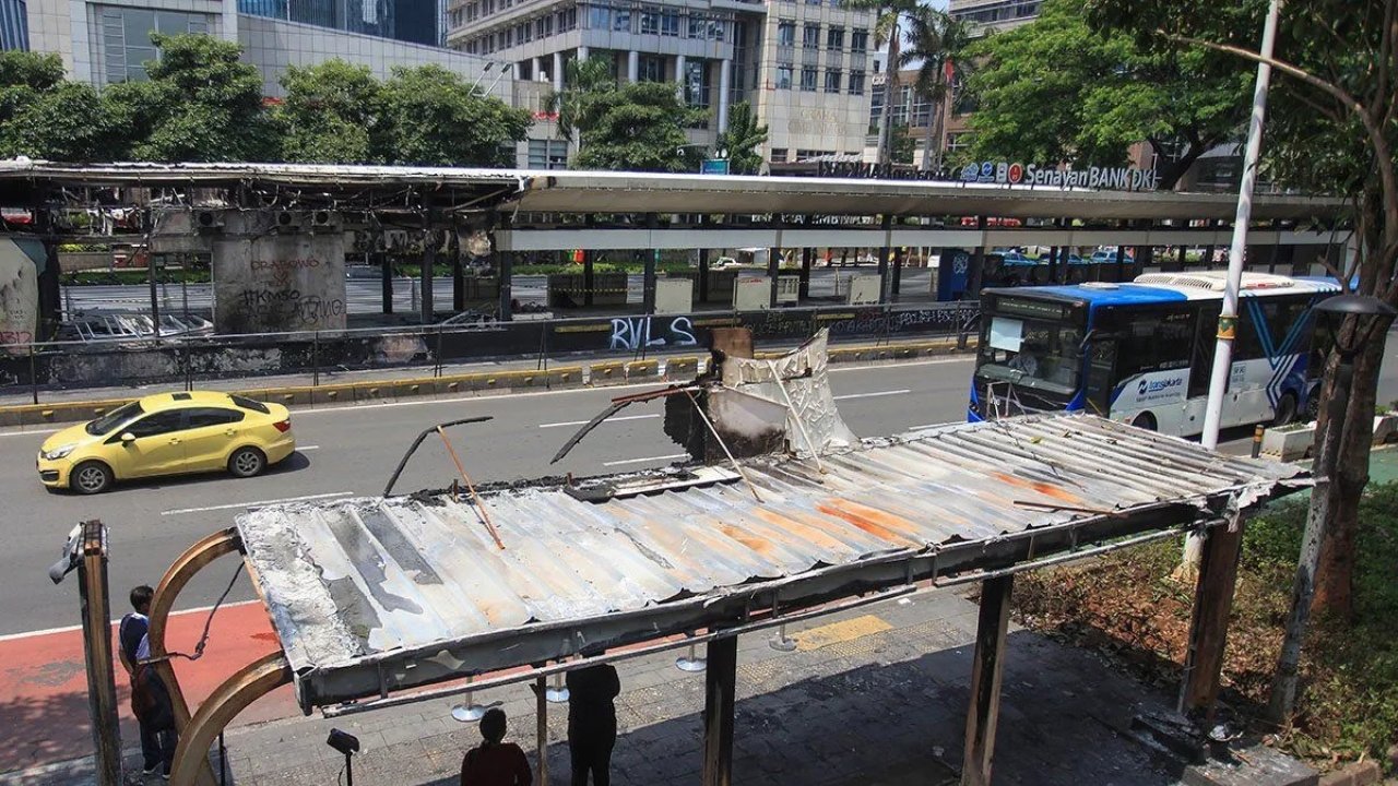 4.907 Bus Transjakarta hingga Transjabodetabek Kembali Beroperasi Normal, Layanan Pulih di 240 Rute