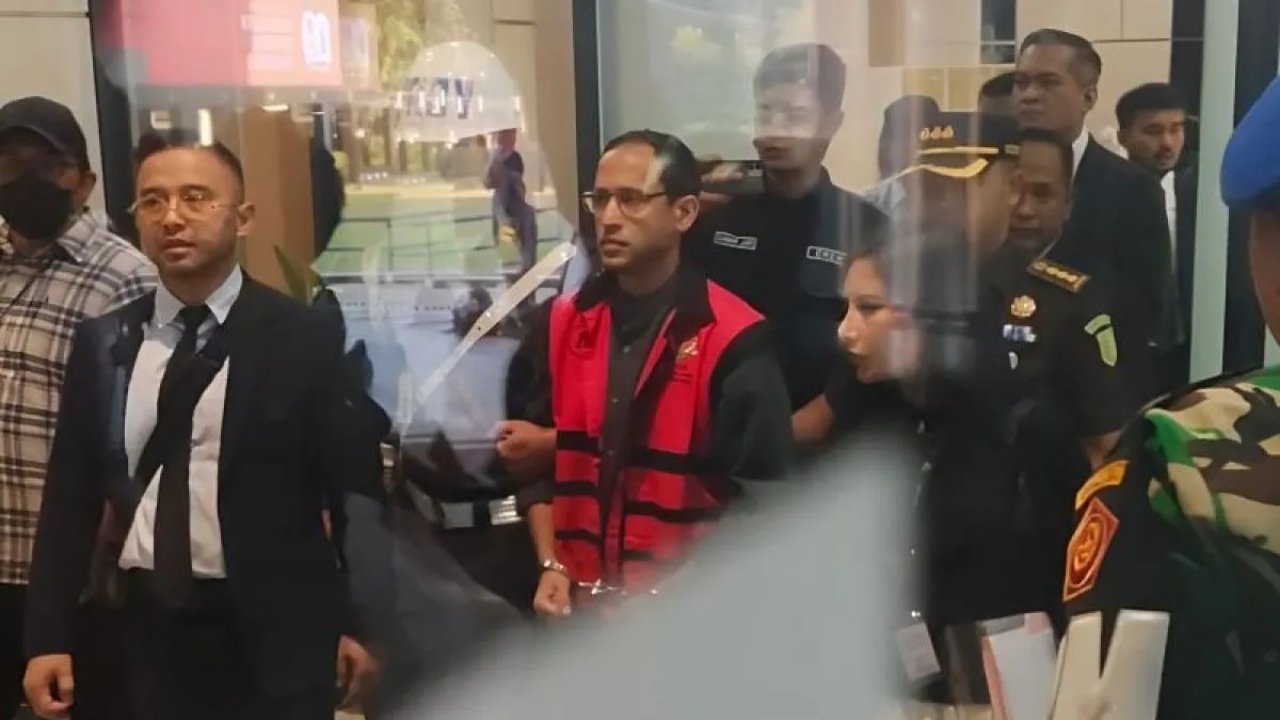 Terpopuler, Nadiem Makarim Tersangka Korupsi, Harga Emas Tembus Rp2 Juta per Gram