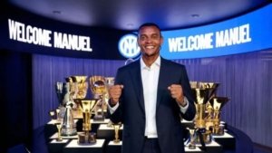 Manuel Akanji Akui Persaingan di City Bikin Putuskan Hengkang