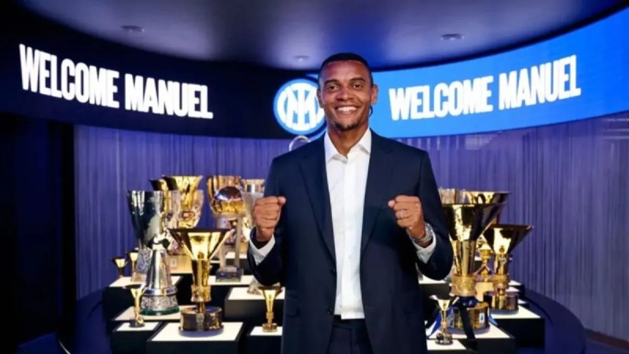 Manuel Akanji Akui Persaingan di City Bikin Putuskan Hengkang