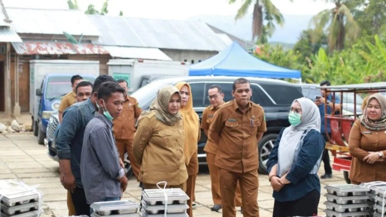 Menguak Kendala Dapur SPPG di Mandailing Natal, Wabup Atika Minta Himbara Turun Tangan