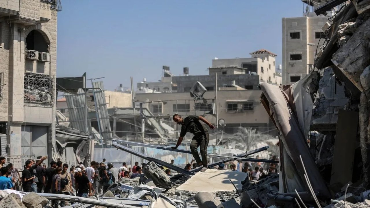 Tragedi Gaza: Serangan Israel di Rumah Sakit Al-Ahli Tewaskan Warga Palestina