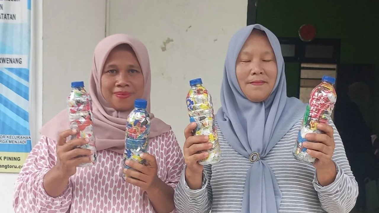 Program Ecobrick PTAR: 4.500 Botol Plastik Terserap, Siap Capai Target 10.000 Sebelum Akhir 2025