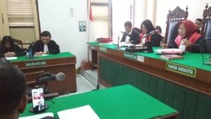 Empat Warga Medan Belawan Dijatuhi 2,5 Tahun Penjara Usai Membakar Motor Polisi