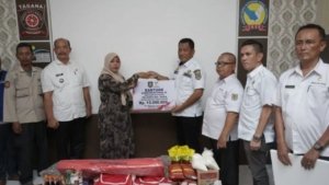 Bupati Asahan Langsung Salurkan Bantuan untuk Keluarga Korban Longsor