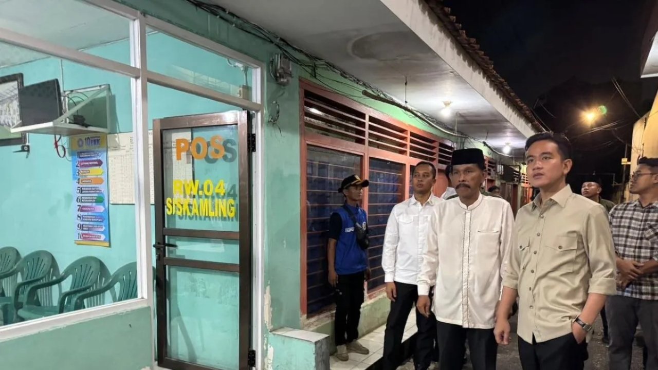 Ketua RW Kembangan Utara Spontan Minta Ambulans saat Wapres Gibran Berkunjung