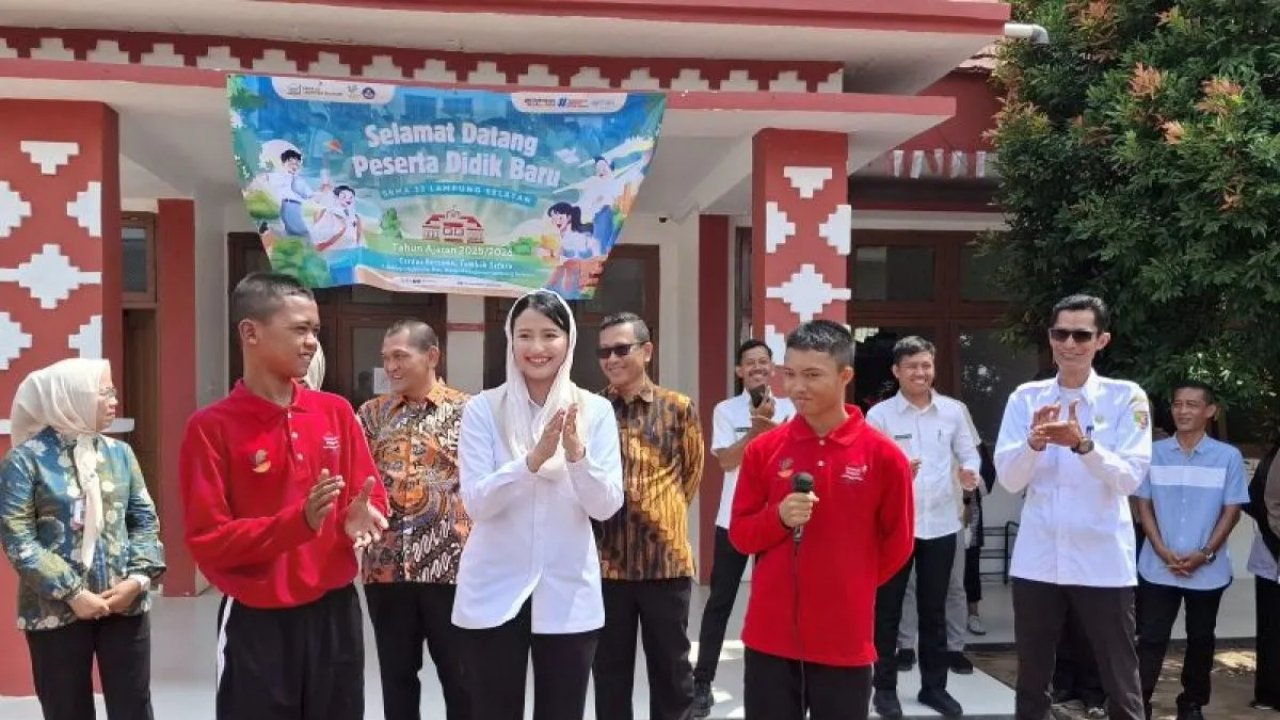 Wamendag Dorong Kolaborasi Kewirausahaan dan Ekspor Impor di Sekolah Rakyat
