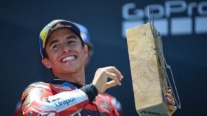 Marc Marquez Hampir Terjatuh Seperti Alex Marquez, Namun Raih Kemenangan Sprint Catalunya